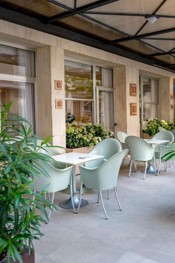 Hotel Cristina Corona Cattolica Buitenkant foto