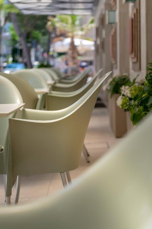 Hotel Cristina Corona Cattolica Buitenkant foto