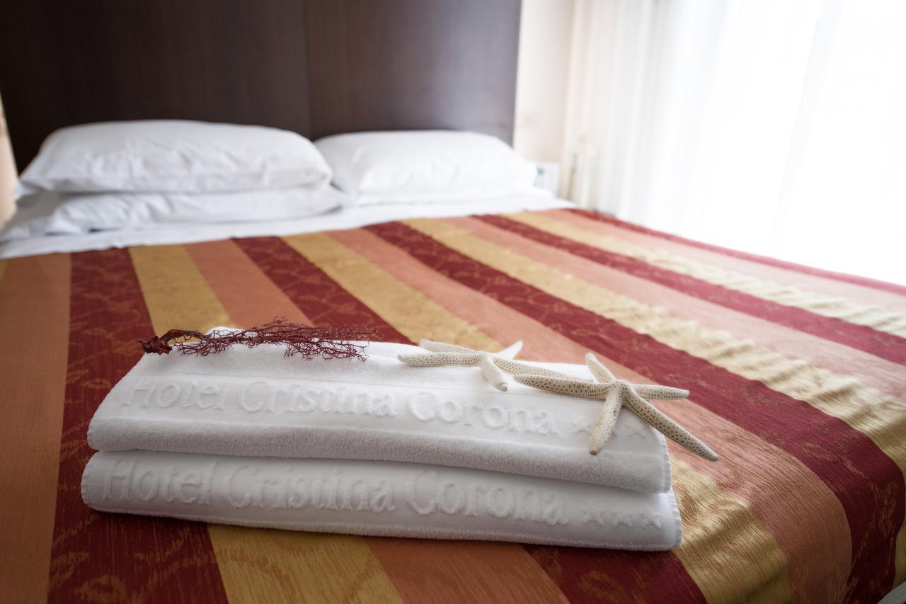 Hotel Cristina Corona Cattolica Buitenkant foto