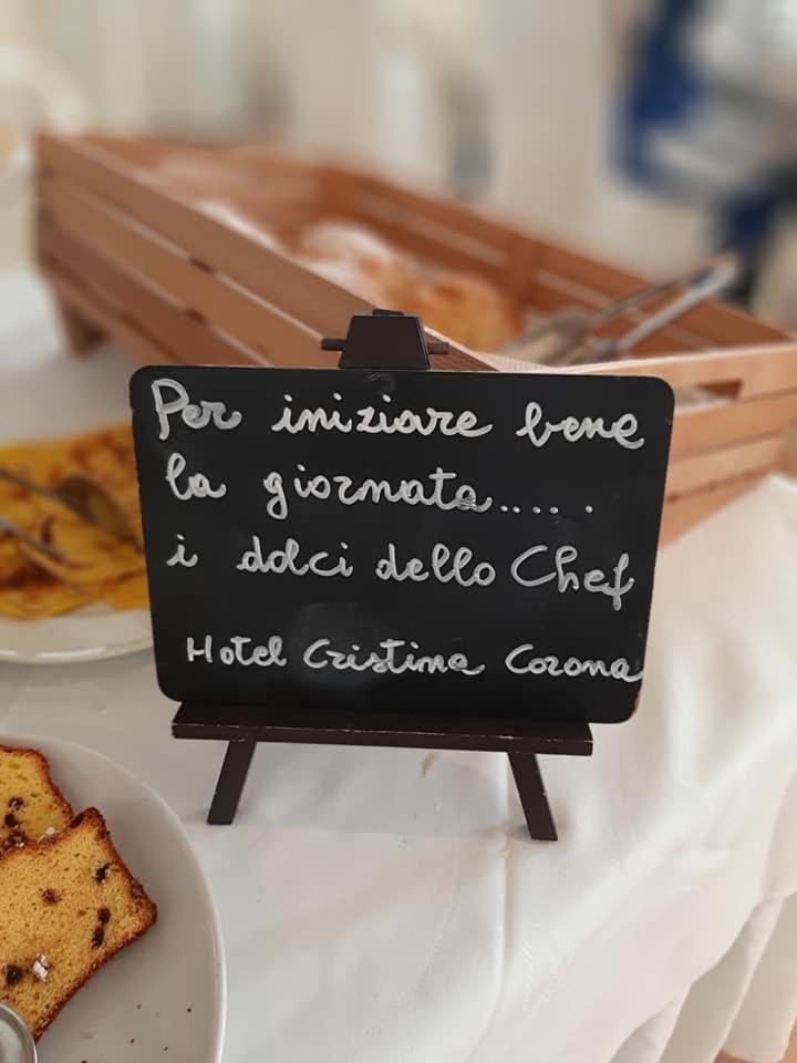 Hotel Cristina Corona Cattolica Buitenkant foto